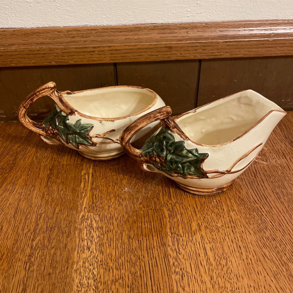 McCoy Pottery Sugar&Creamer Set English Ivy Pattern Ivory&Green Age=Crackled MCM